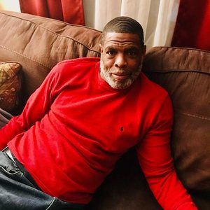 Meet your Posher, Lonnie